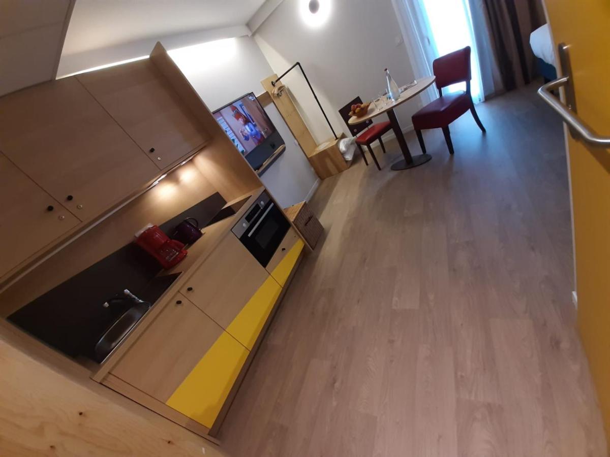 Greet Hotel Castets Coeur Des Landes Bagian luar foto