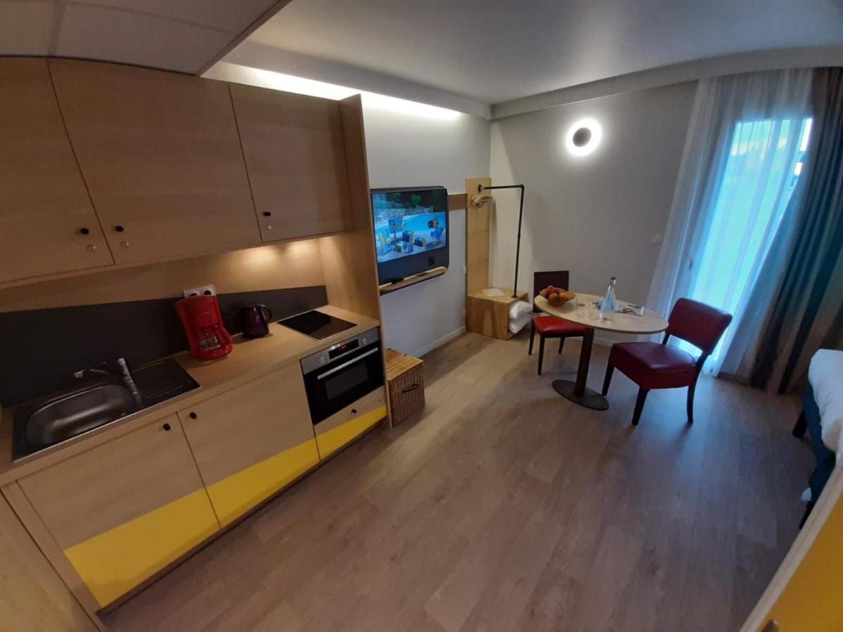 Greet Hotel Castets Coeur Des Landes Bagian luar foto
